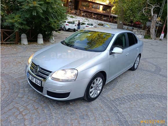 HATASIZ AYARIN DA DÜŞÜK KM DE CAM GİBİ JETTA