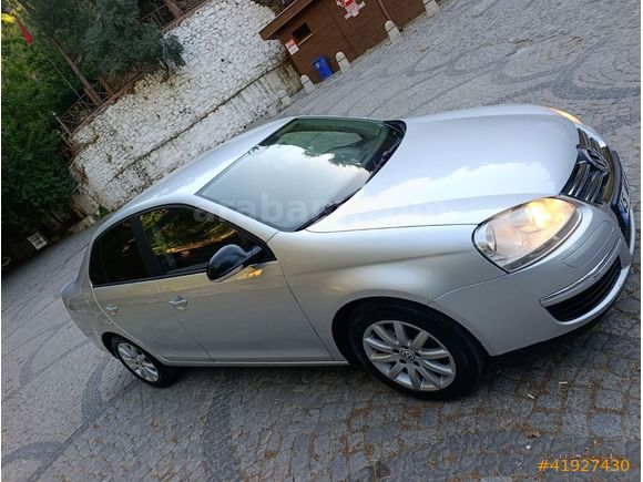 HATASIZ AYARIN DA DÜŞÜK KM DE CAM GİBİ JETTA