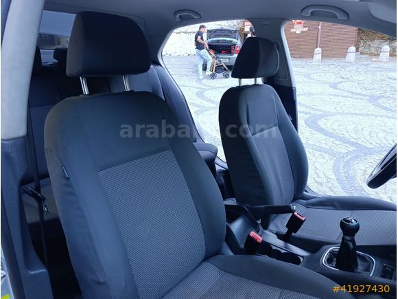 HATASIZ AYARIN DA DÜŞÜK KM DE CAM GİBİ JETTA
