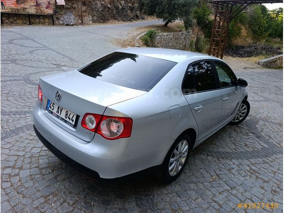 HATASIZ AYARIN DA DÜŞÜK KM DE CAM GİBİ JETTA