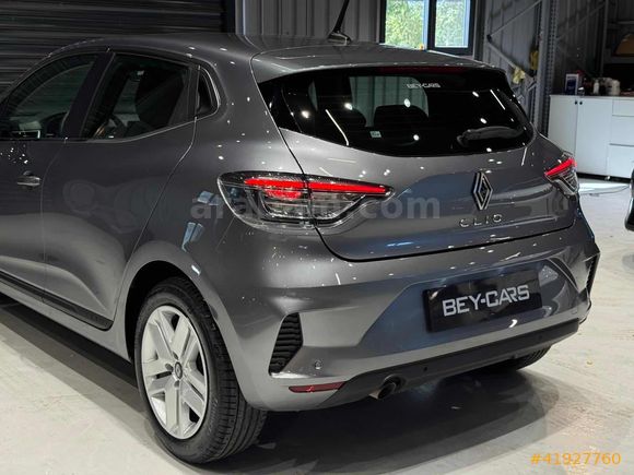 BEY-CARS CLİO EVOLİTİON 6.800KM HATASIZ BOYASIZ