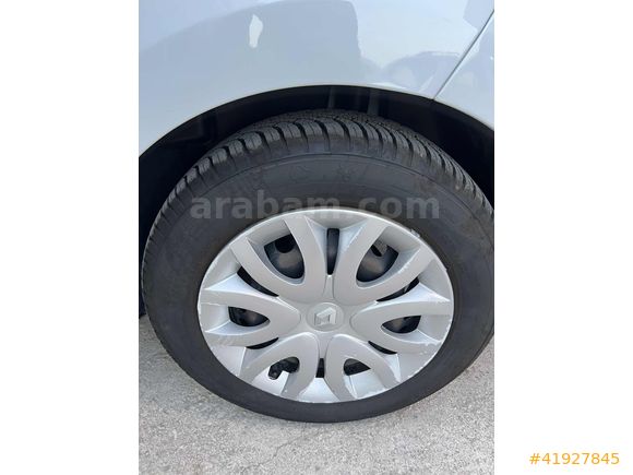 SITKIOĞLU MOTORS 'tan 1.5 DİZEL TEMİZ BAKIMLI RENAULT CLİO