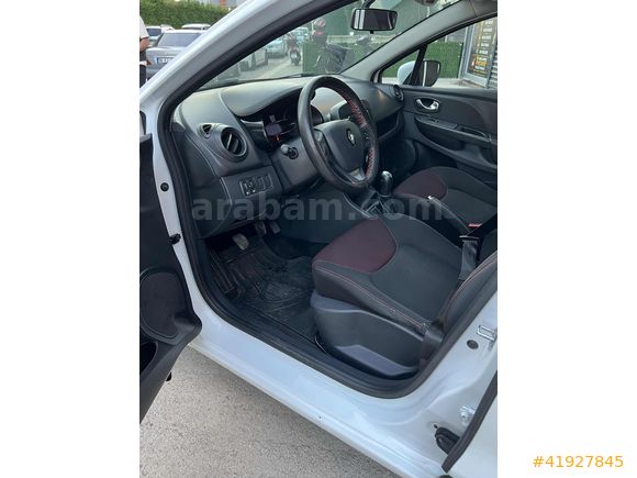SITKIOĞLU MOTORS 'tan 1.5 DİZEL TEMİZ BAKIMLI RENAULT CLİO