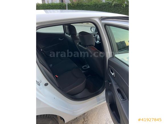 SITKIOĞLU MOTORS 'tan 1.5 DİZEL TEMİZ BAKIMLI RENAULT CLİO