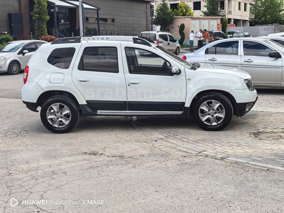 Sahibinden Dacia Duster 1.5 dCi Laureate 2017 Model  245.000 km Beyaz