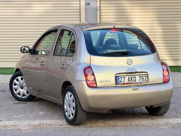 2005 model 1.2 benzin km 208 binde eksper resimleri mevcuttur