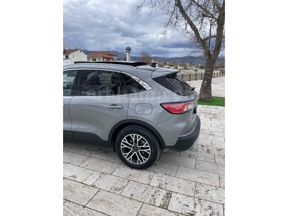 Sahibinden Ford Kuga 1.5 EcoBlue Titanium 2022 Model  25.000 km Gri