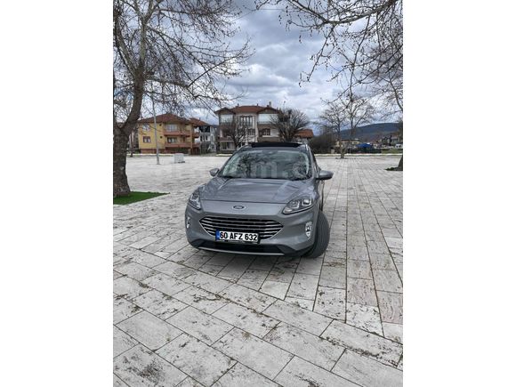 Sahibinden Ford Kuga 1.5 EcoBlue Titanium 2022 Model  25.000 km Gri