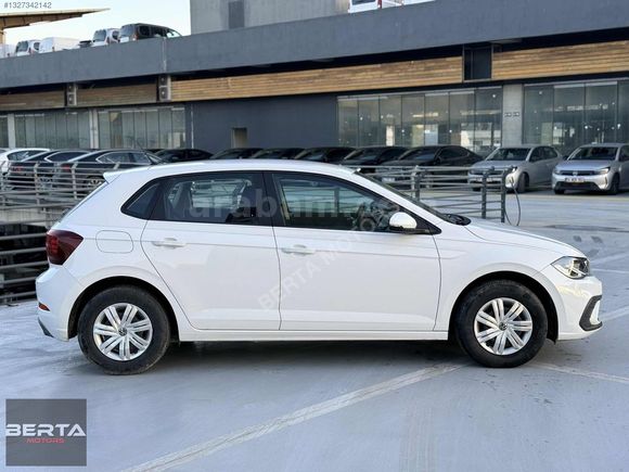 2023 MODEL VW POLO 1.0 IMPRESSION 25.850 KM HATASIZ 12 TAKSİT