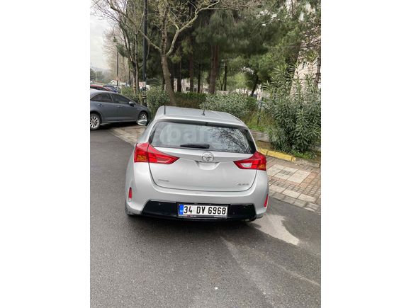 Sahibinden Toyota Auris 1.4 D-4D Touch 2014 Model 