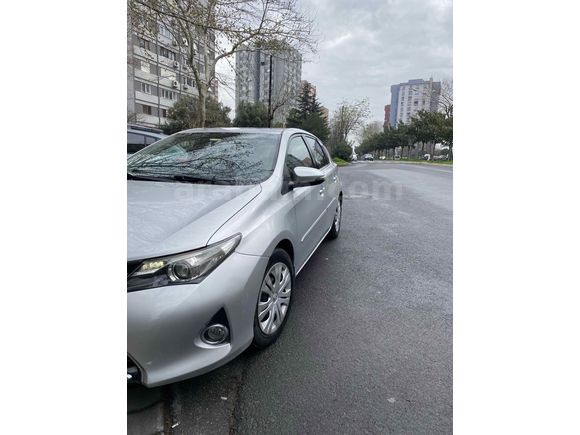 Sahibinden Toyota Auris 1.4 D-4D Touch 2014 Model 