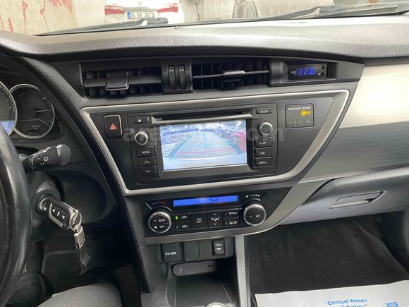 Sahibinden Toyota Auris 1.4 D-4D Touch 2014 Model 