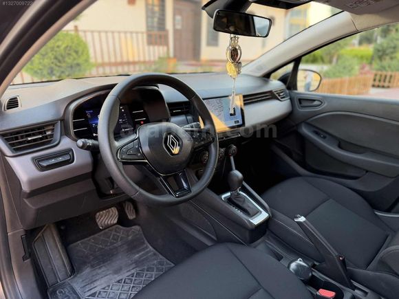 2024 RENAULT CLİO EQUİLİBRE OTOMATİK HATASIZ BOYASIZ