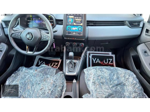 YAVUZ AUTO'DAN 2023 CLİO BOYASIZ SERVİS BAKIMLI