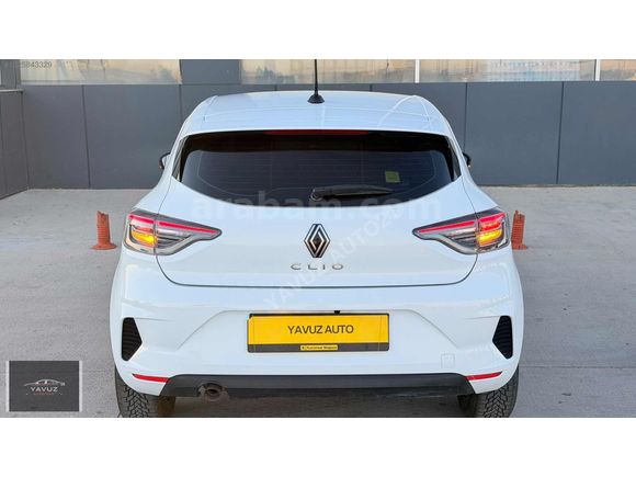 YAVUZ AUTO'DAN 2023 CLİO BOYASIZ SERVİS BAKIMLI