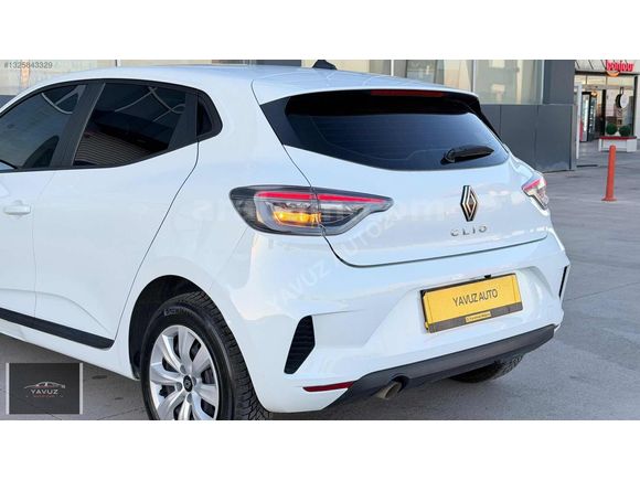 YAVUZ AUTO'DAN 2023 CLİO BOYASIZ SERVİS BAKIMLI