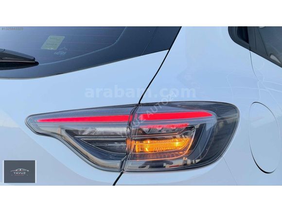 YAVUZ AUTO'DAN 2023 CLİO BOYASIZ SERVİS BAKIMLI