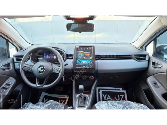YAVUZ AUTO'DAN 2023 CLİO BOYASIZ SERVİS BAKIMLI