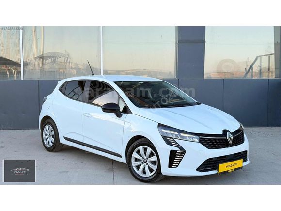 YAVUZ AUTO'DAN 2023 CLİO BOYASIZ SERVİS BAKIMLI