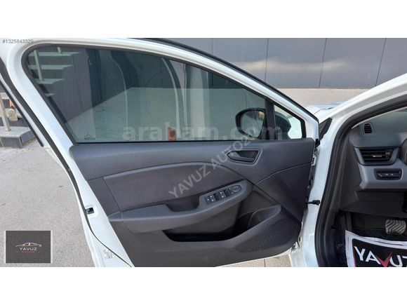YAVUZ AUTO'DAN 2023 CLİO BOYASIZ SERVİS BAKIMLI