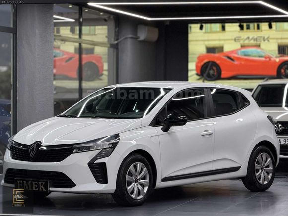 EMEK/2024 MODEL RENAULT CLİO OTOMATİK TESLA EKRAN 69 BİNDE