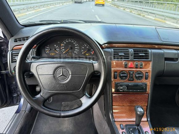 OTOMATİK SANROOFLU E200 VADE TAKAS OLUR
