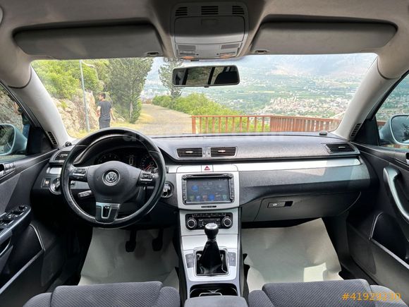 2011 PASSAT