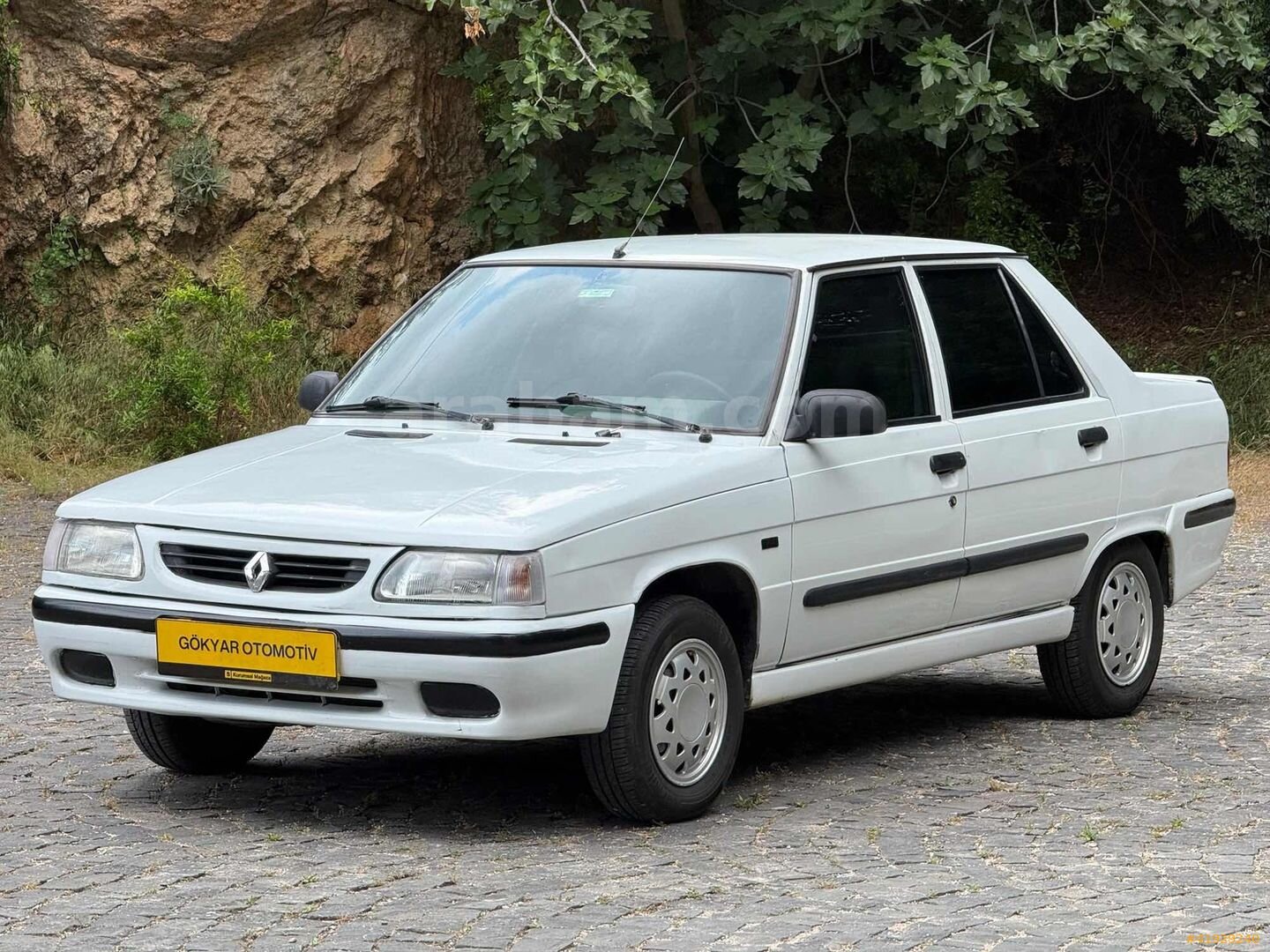Galeriden Renault R 9 1.4 Broadway RN 1997 Model Adana 11.111 km Beyaz 3