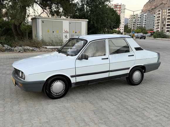 Galeriden Renault R 12 Toros 1993 Model Adana