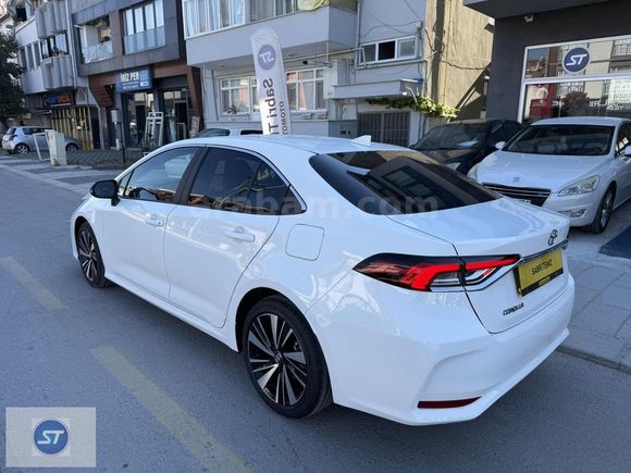 2026 TOYOTA COROLLA 1.5 FLAME X PACK MÜLTİDRİVE 6580 KM