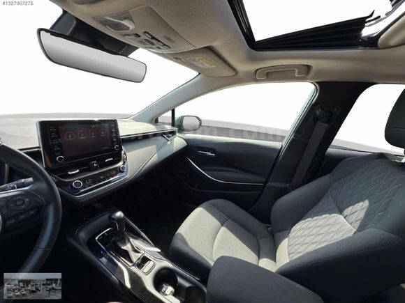 2022 COROLLA 1.5 FLAME X-PACK 123HP 46.300KM OTOMATİK