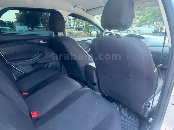 2017 FOCUS 1.5 DİZEL OTOMATİK 120 HP HATASIZ BAKIMLI ORJINAL .