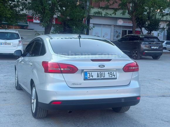 2017 FOCUS 1.5 DİZEL OTOMATİK 120 HP HATASIZ BAKIMLI ORJINAL .