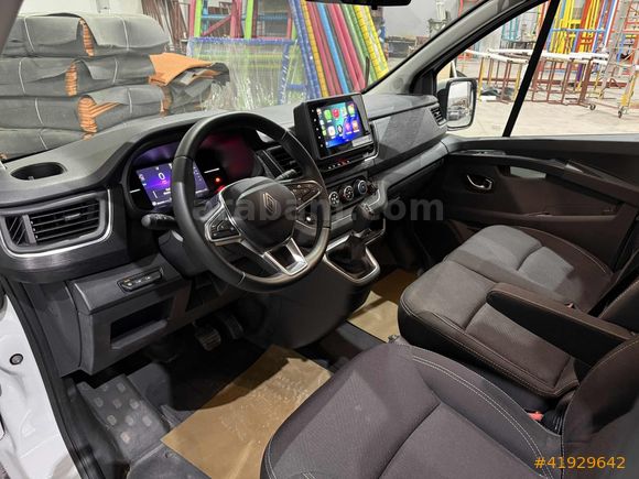 2025 RENAULT TRAFİC 8+1 OTOMOBİL RUHSATLI