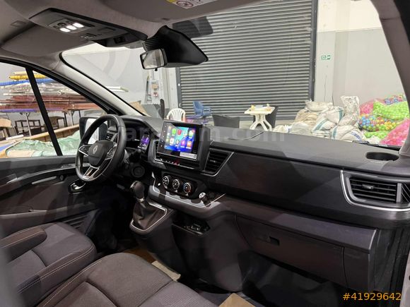 2025 RENAULT TRAFİC 8+1 OTOMOBİL RUHSATLI