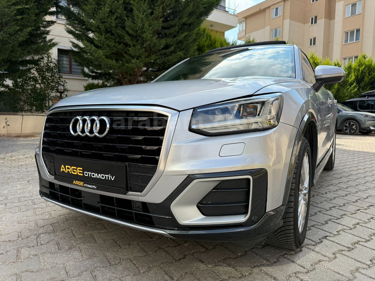 Galeriden Audi Q2 30 TDI Design 2020 Model Bursa 88.000 km Gri (Gümüş) 3