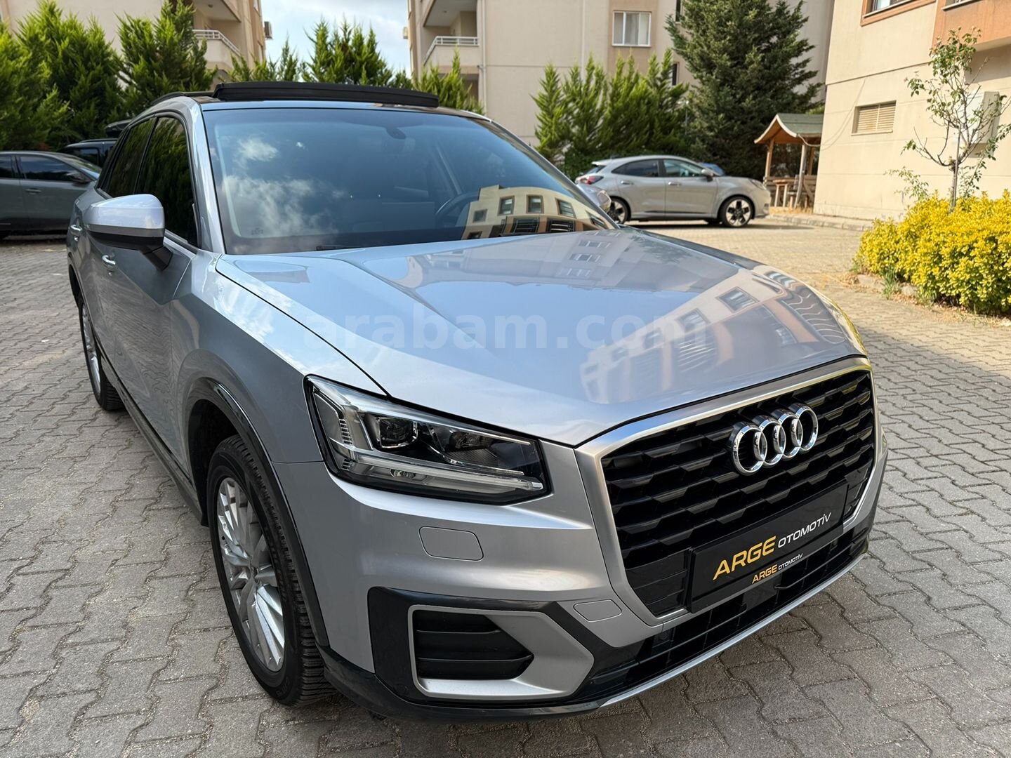 Galeriden Audi Q2 30 TDI Design 2020 Model Bursa 88.000 km Gri (Gümüş) 5
