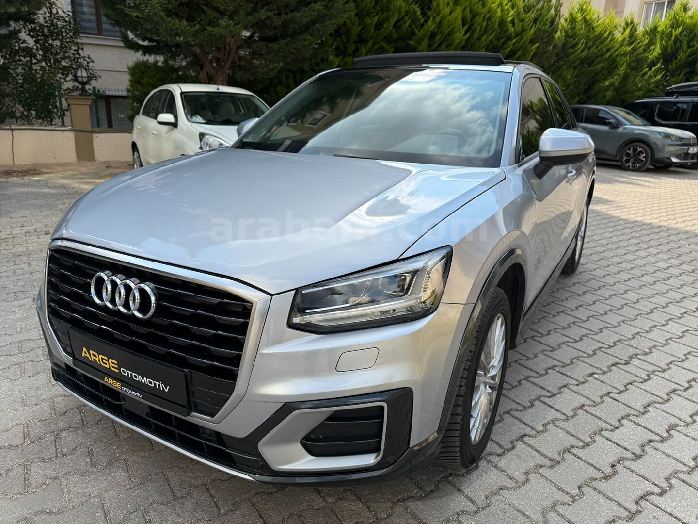 Galeriden Audi Q2 30 TDI Design 2020 Model Bursa 88.000 km Gri (Gümüş) 6