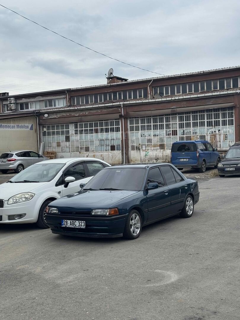Sahibinden Mazda 323 1.6 GLX 1993 Model 1