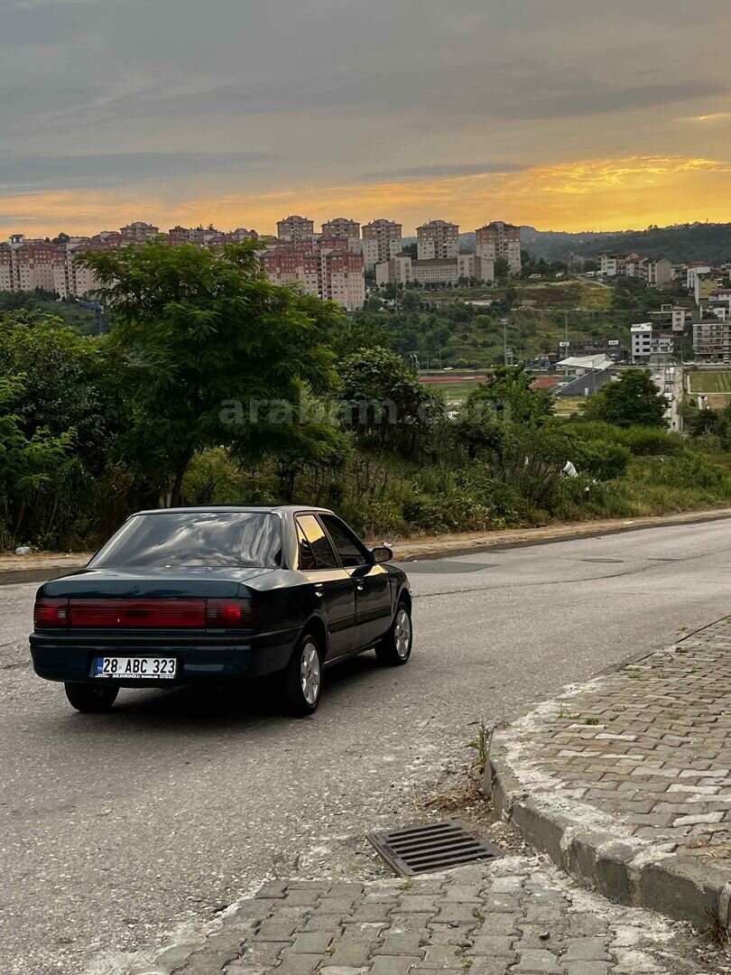 Sahibinden Mazda 323 1.6 GLX 1993 Model 4