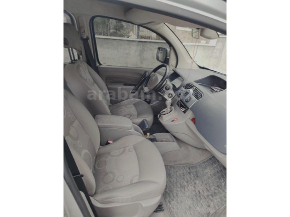 Sahibinden Renault Kangoo Multix 1.5 dCi Expression 2009 Model  182.000 km Gri