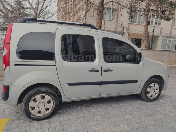 Sahibinden Renault Kangoo Multix 1.5 dCi Expression 2009 Model  182.000 km Gri