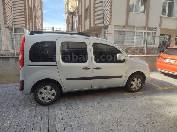 Sahibinden Renault Kangoo Multix 1.5 dCi Expression 2009 Model  182.000 km Gri