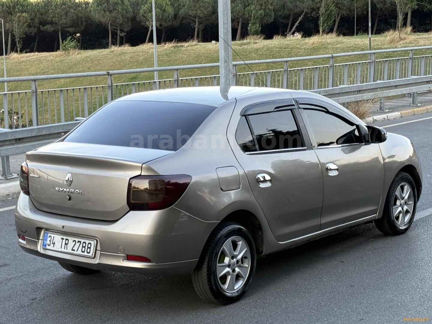 Galeriden Renault Symbol 1.5 dCi Touch 2013 Model İstanbul 347.000 km Kahverengi 6