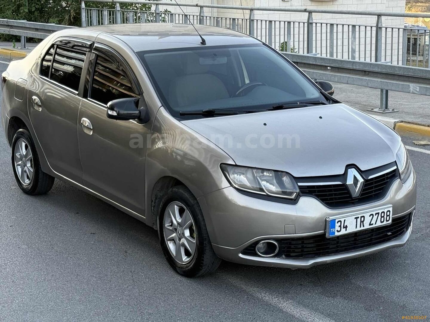 Galeriden Renault Symbol 1.5 dCi Touch 2013 Model İstanbul 347.000 km Kahverengi 3