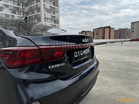 OTOROM 2023'Model Kia Cerato Elegance 36.000KM Hatasız