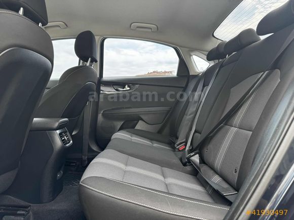 OTOROM 2023'Model Kia Cerato Elegance 36.000KM Hatasız