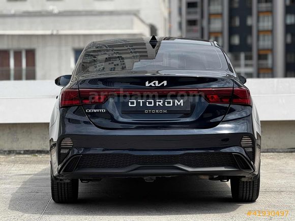 OTOROM 2023'Model Kia Cerato Elegance 36.000KM Hatasız