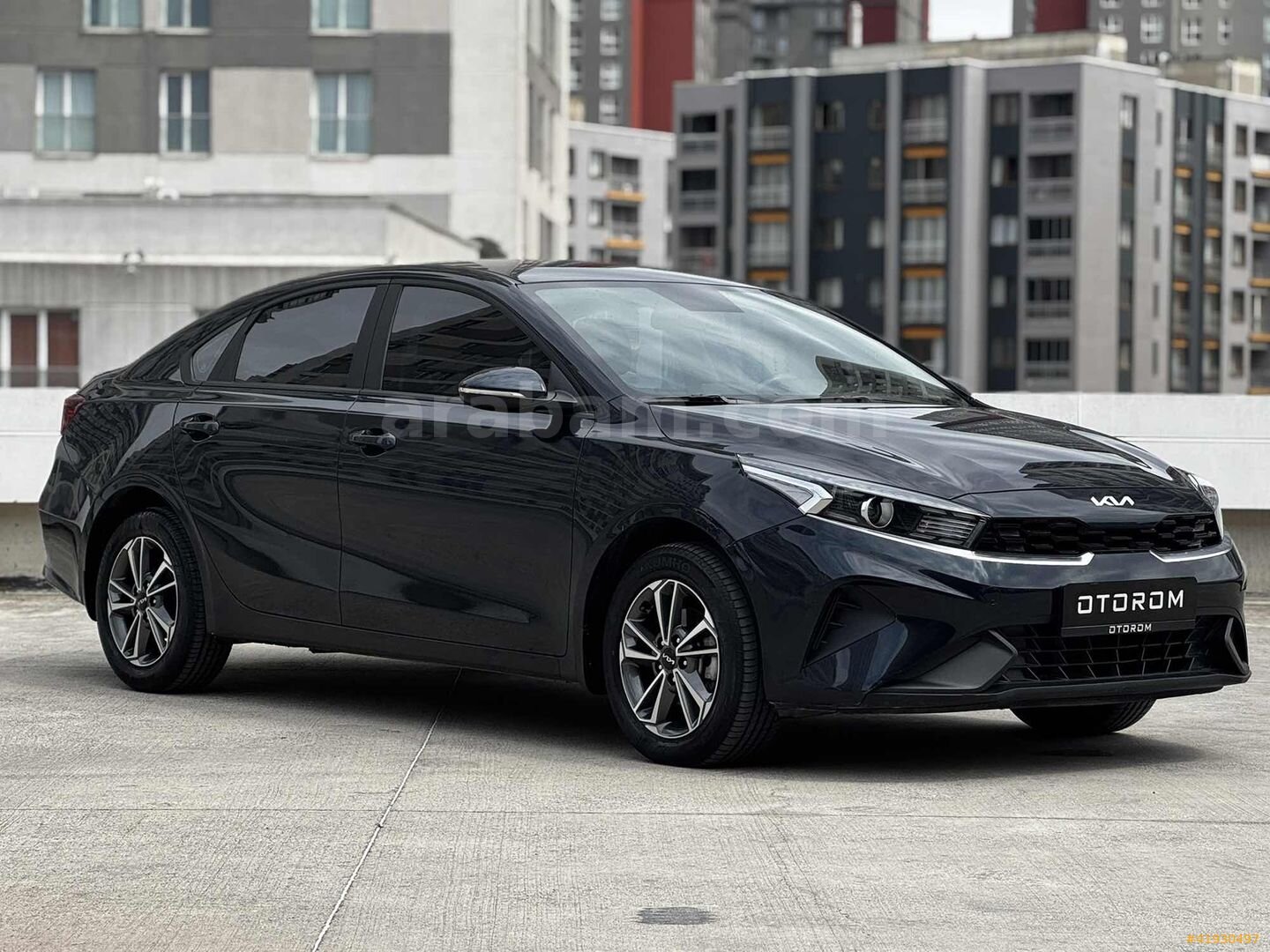 Galeriden Kia Cerato 1.6 MPI Elegance 2023 Model İstanbul 36.000 km Mavi 1