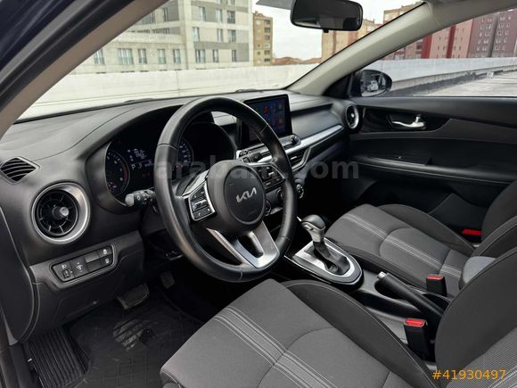 OTOROM 2023'Model Kia Cerato Elegance 36.000KM Hatasız